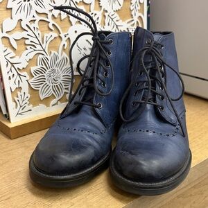 Donna Piu Women’s Navy Leather Boots